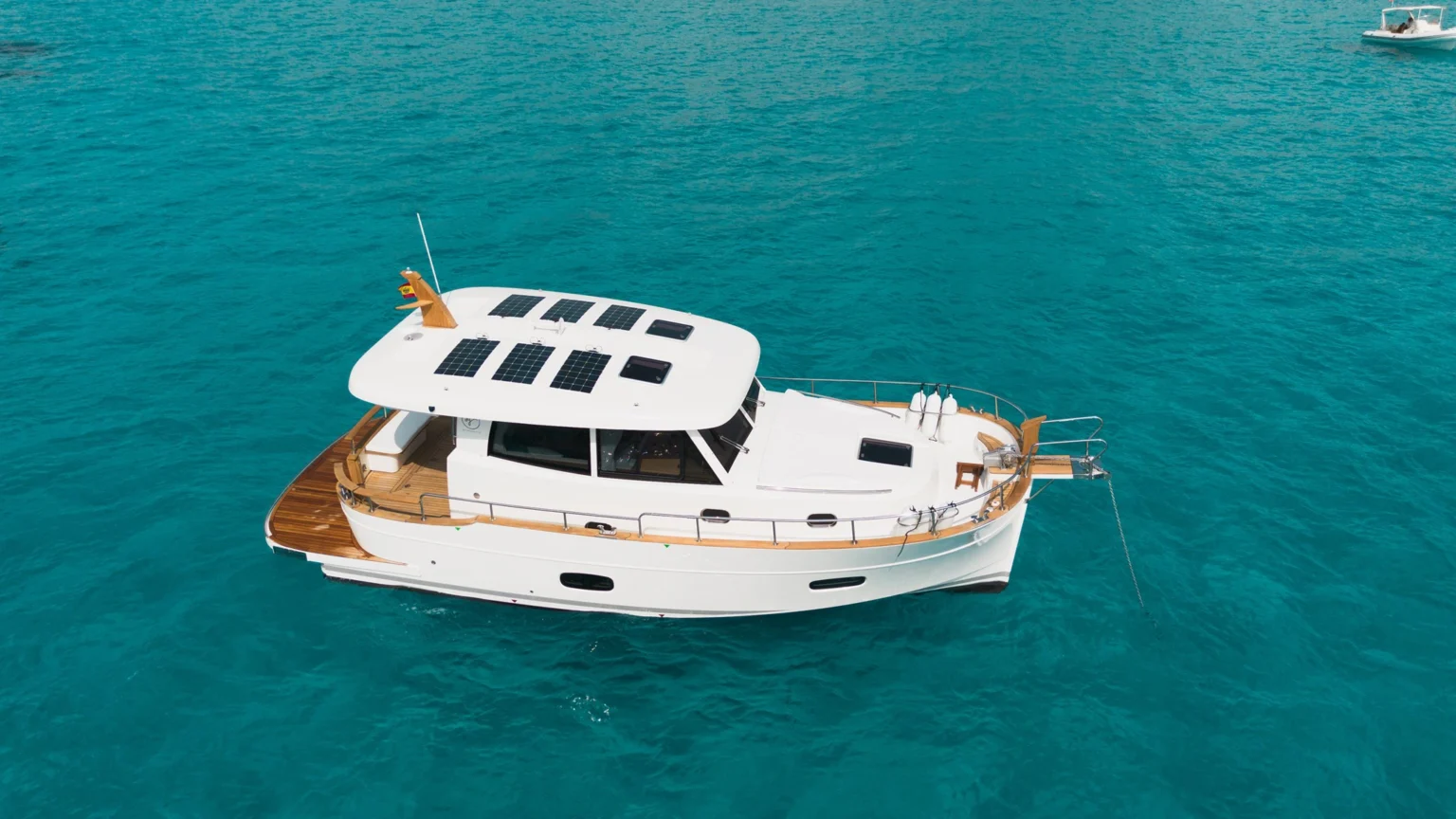 SASGAYACHTS_MENORQUIN_35HT_exterior_2