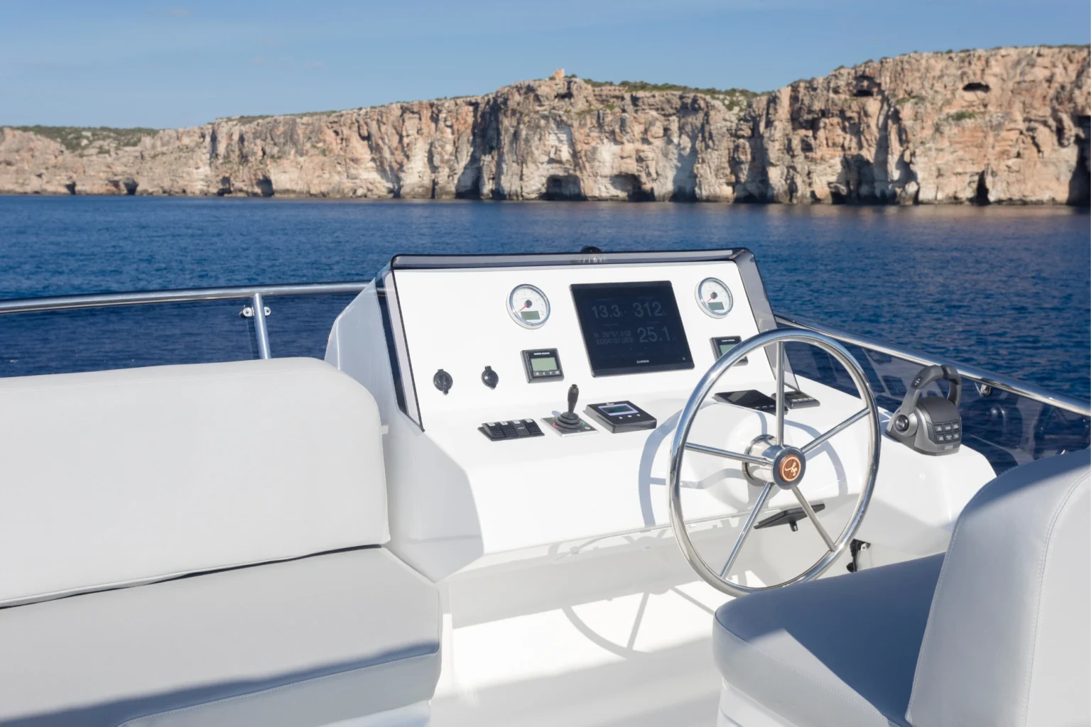 SASGAYACHTS_MENORQUIN_42FB_exterior_2