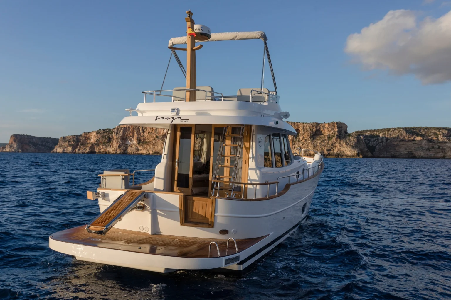 SASGAYACHTS_MENORQUIN_42FB_exterior_7