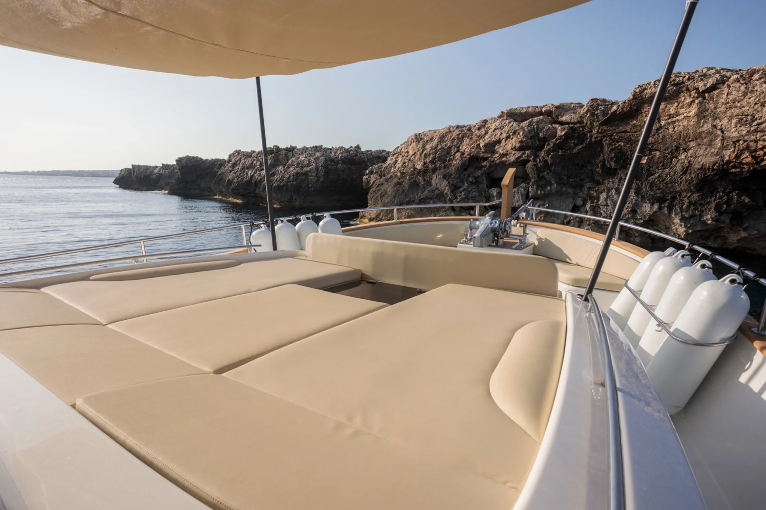 SASGAYACHTS_MENORQUIN_48HT_exterior_3