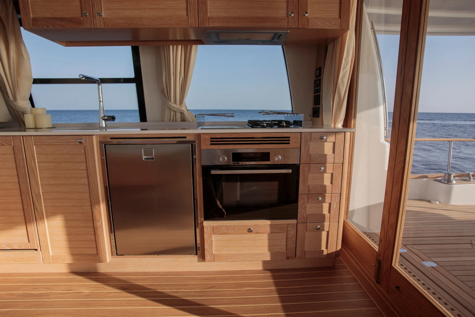 SASGAYACHTS_MENORQUIN_48HT_interior_10
