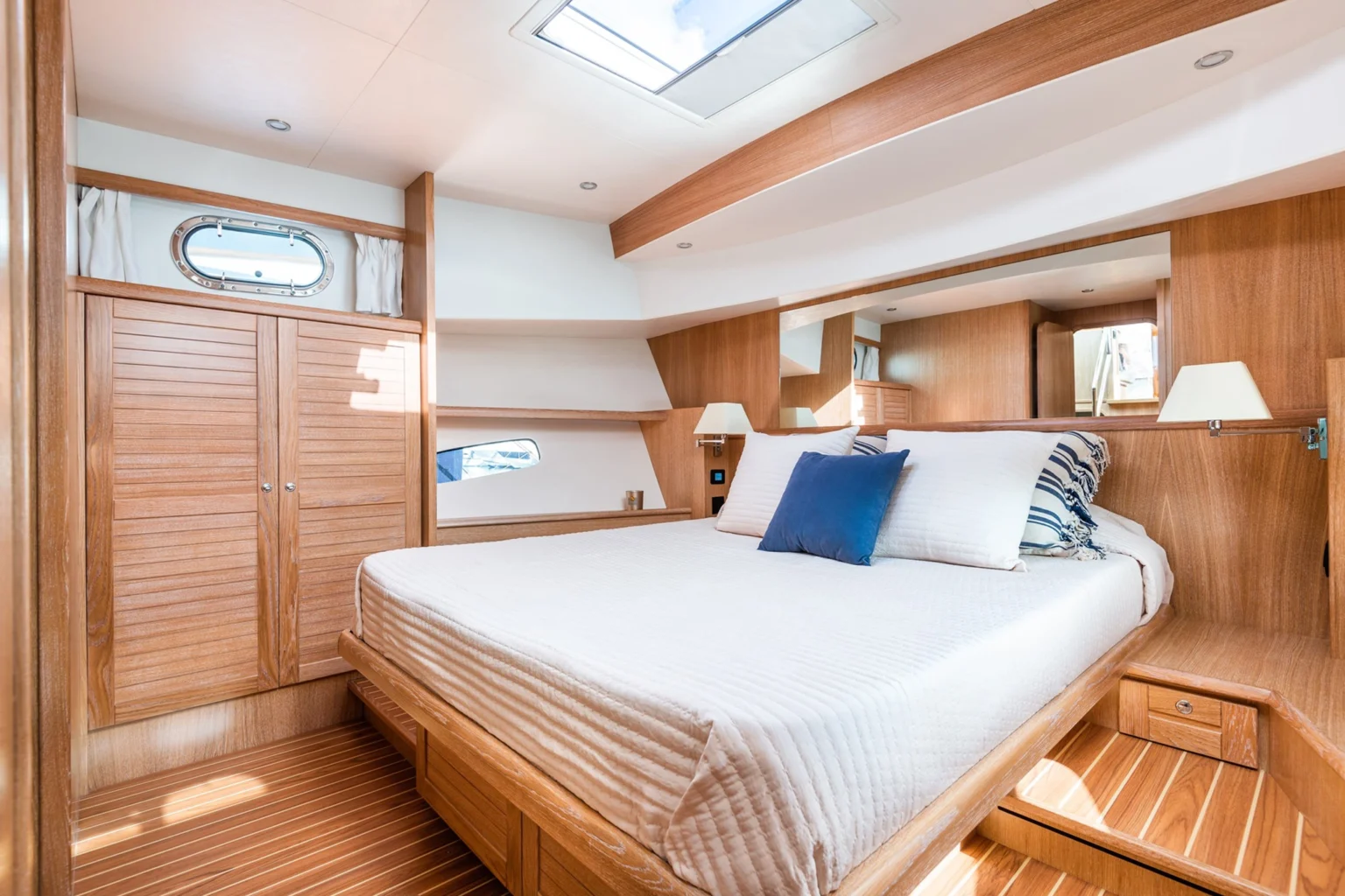 SASGAYACHTS_MENORQUIN_55FB_interior_1