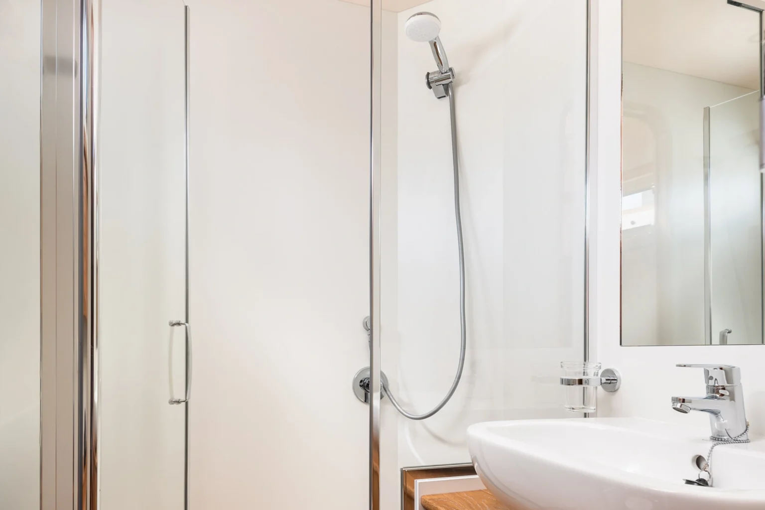 SASGAYACHTS_MENORQUIN_55FB_interior_2