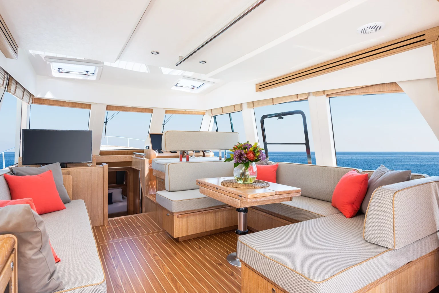 SASGAYACHTS_MENORQUIN_55HT_interior_4