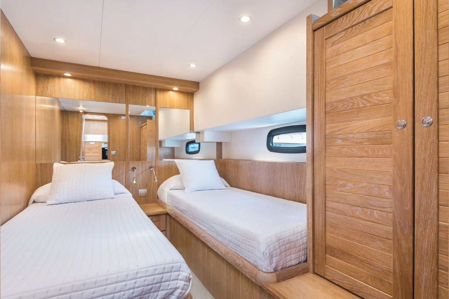 SASGAYACHTS_MENORQUIN_55HT_interior_5