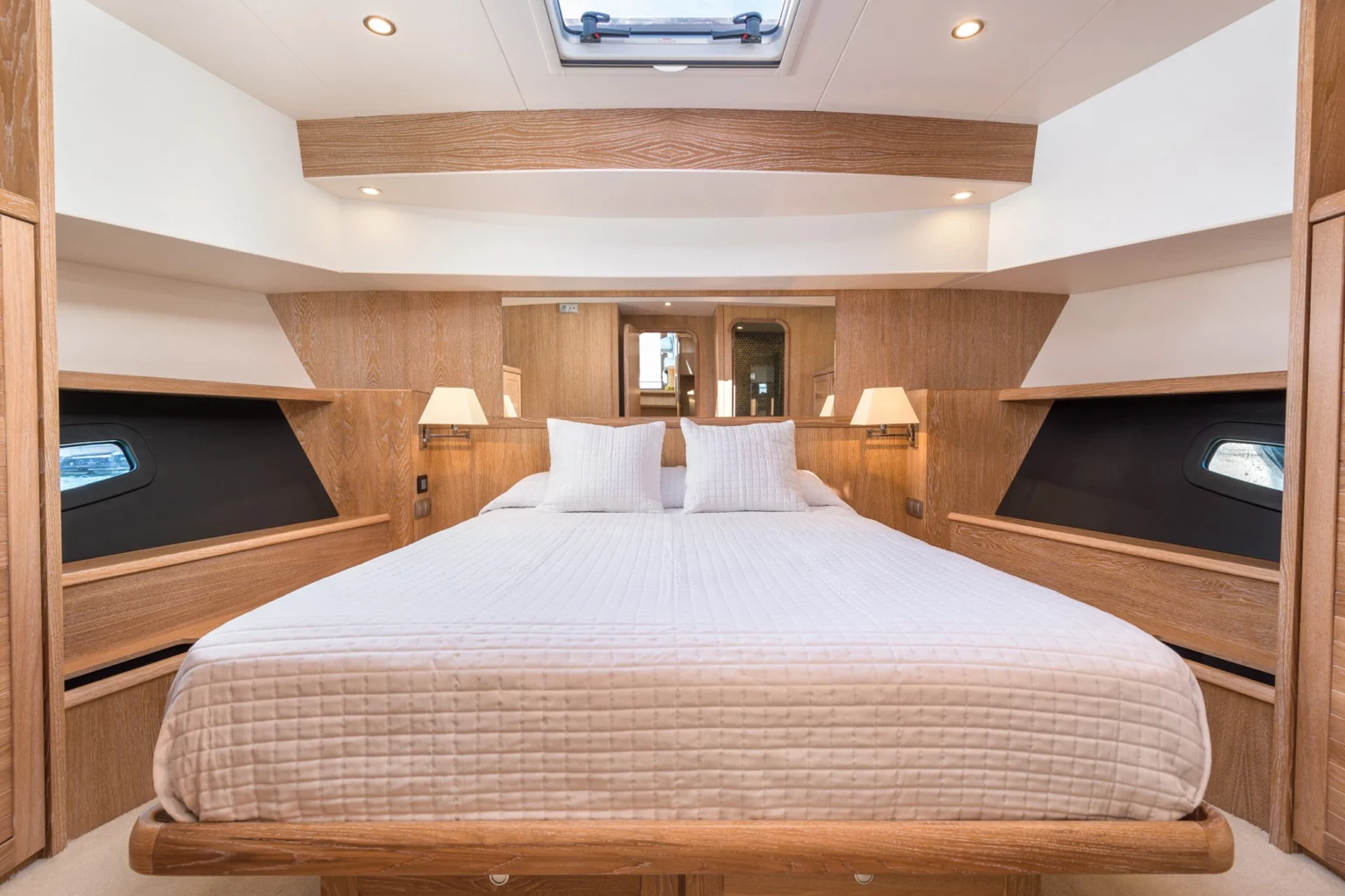 SASGAYACHTS_MENORQUIN_55HT_interior_9