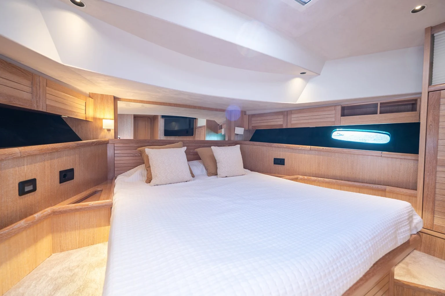 SASGAYACHTS_MENORQUIN_68FB_interior_14