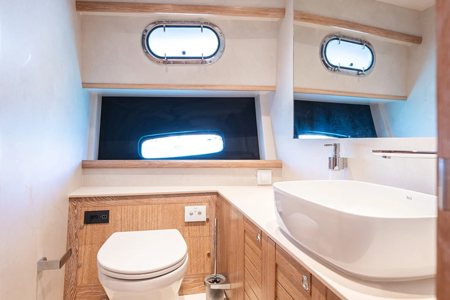 SASGAYACHTS_MENORQUIN_68FB_interior_3