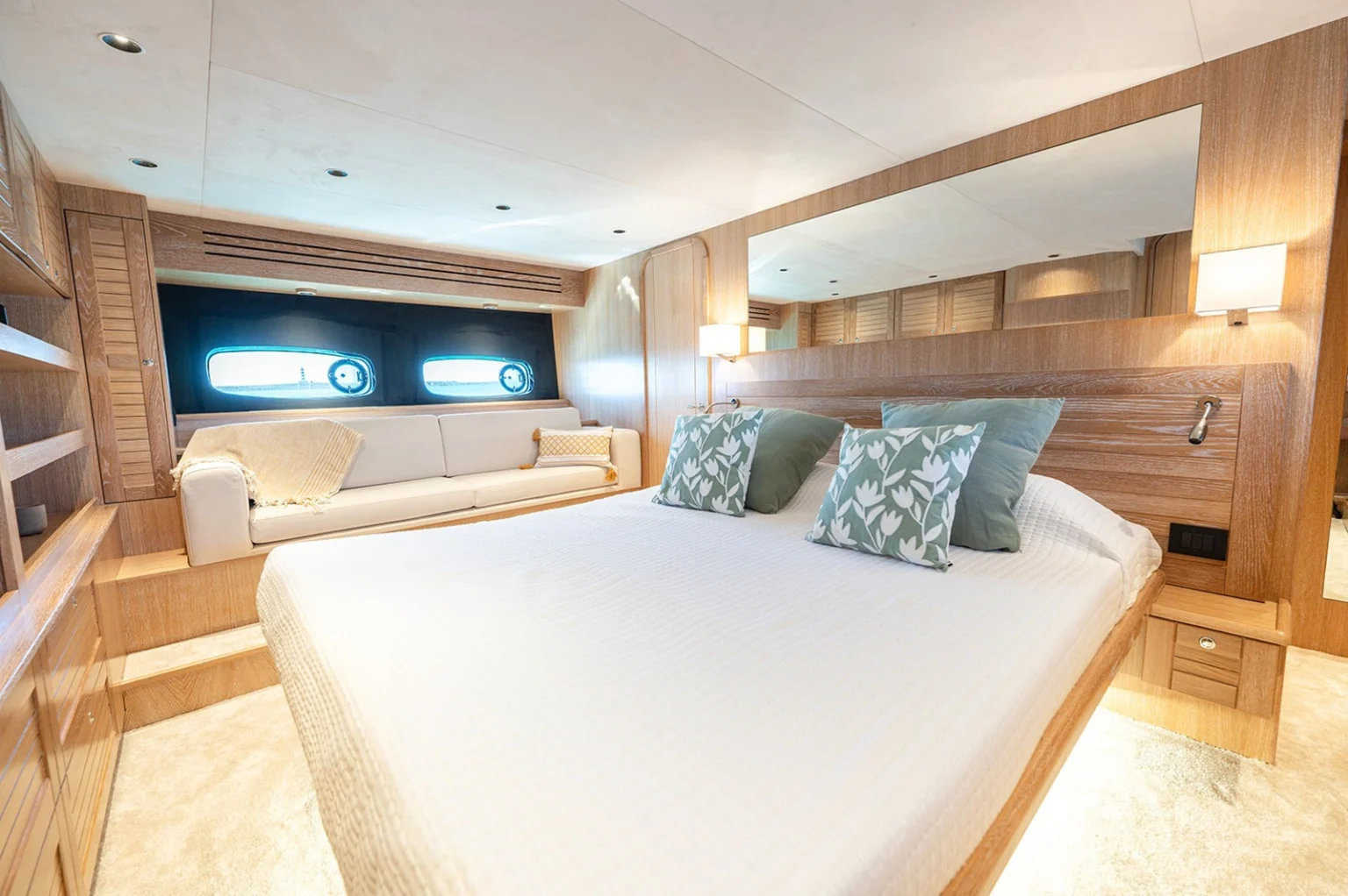 SASGAYACHTS_MENORQUIN_68FB_interior_6